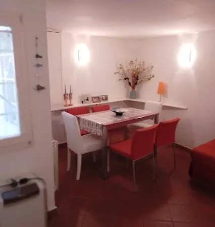 In A - Marinella Apartamento *
