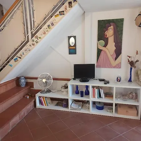 In A - Marinella Apartamento *