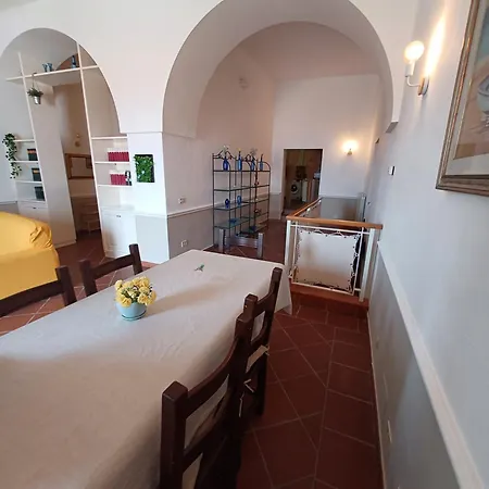 In A - Marinella Apartamento *